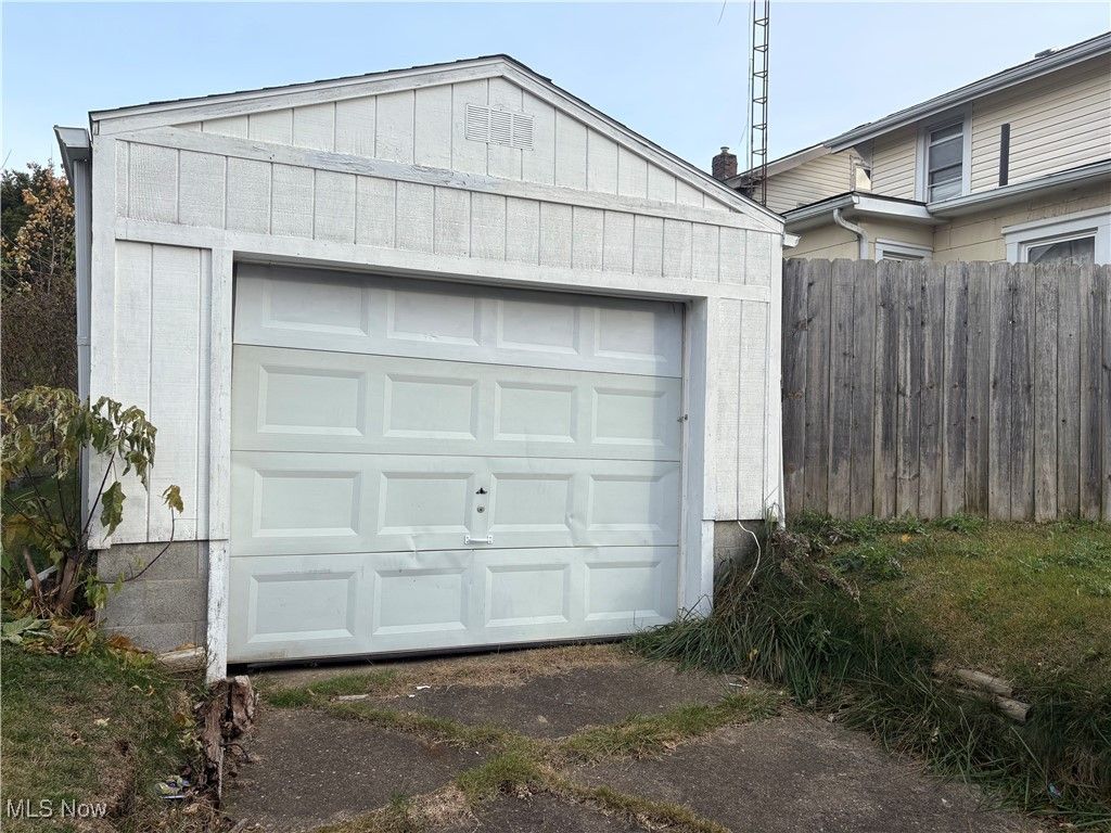 Photo of 2529 17th Street NE, Canton, OH 44705 (MLS # 5176739)