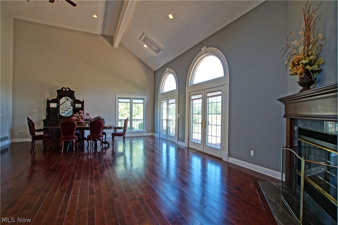 Cedarhurst Club Colony 02 11 - Residential