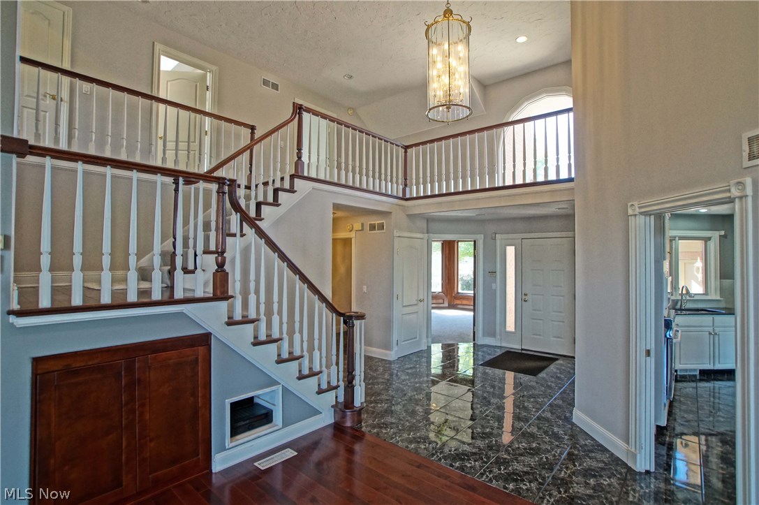 Cedarhurst Club Colony 02 11 - Residential