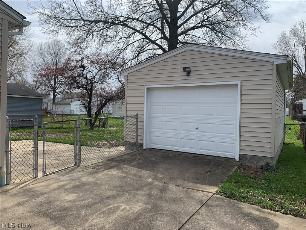 South Park Heights - Residential Lease