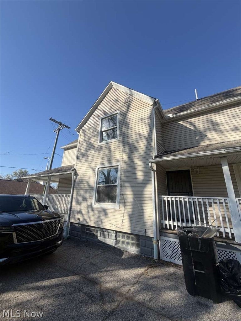 3247 E 90th Street