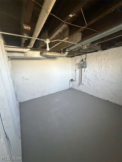 Tiny photo for 3247 E 90th Street, Cleveland, OH 44104 (MLS # 5255561)