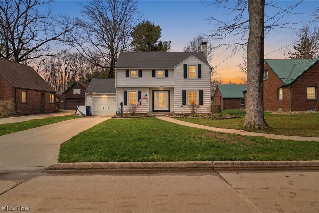 Photo of 440 S Freedom Street, Ravenna, OH 44266 (MLS # 5198861)