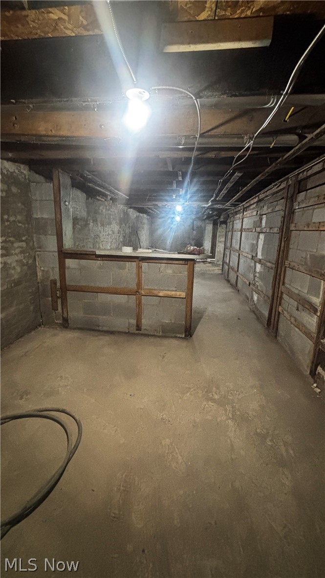 A Poelkings Sub - Commercial Sale