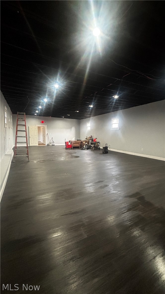 A Poelkings Sub - Commercial Sale