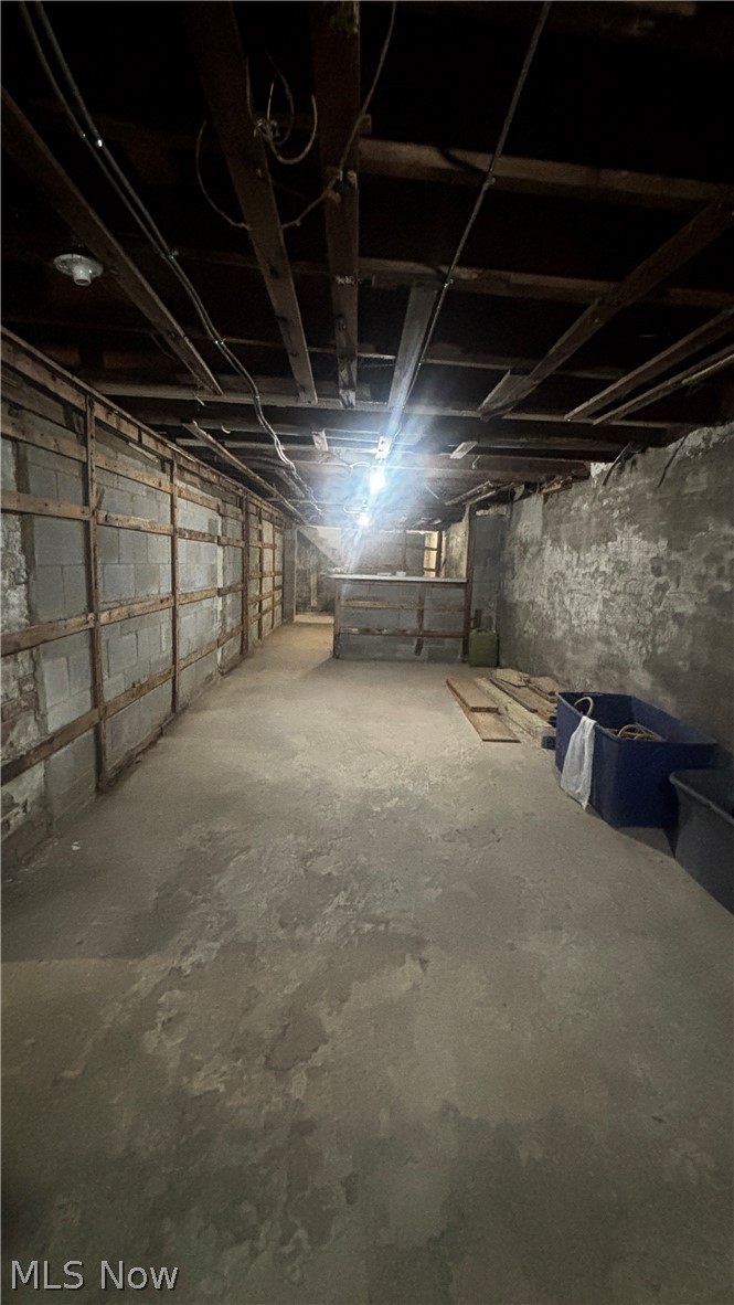 A Poelkings Sub - Commercial Sale