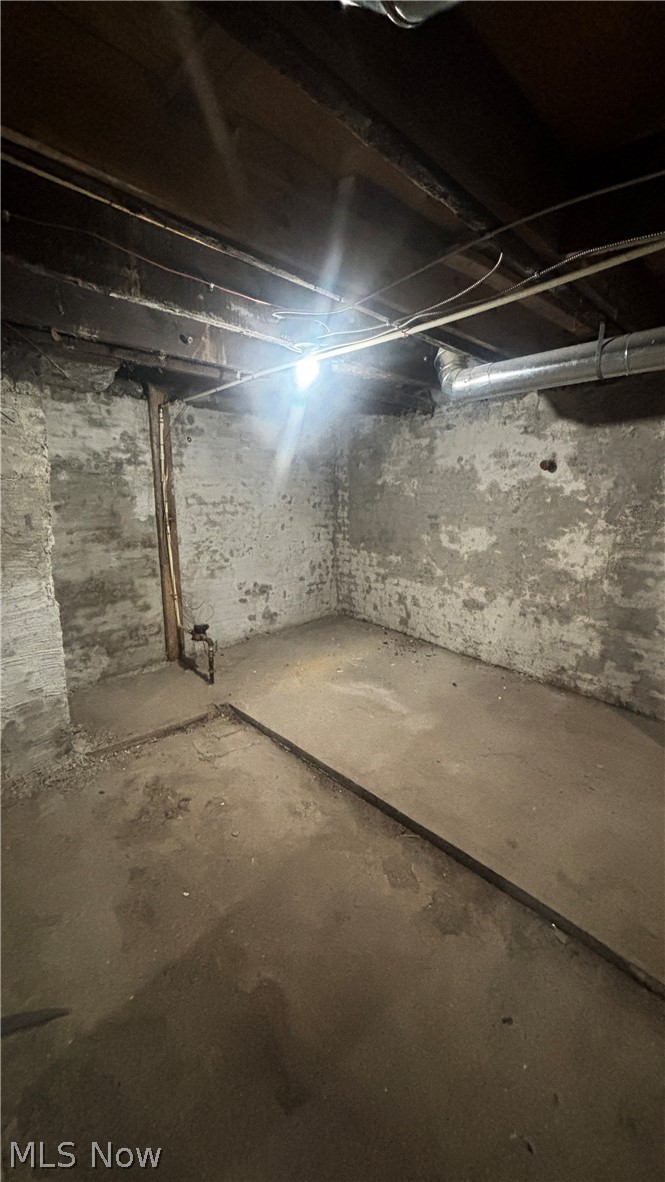 A Poelkings Sub - Commercial Sale