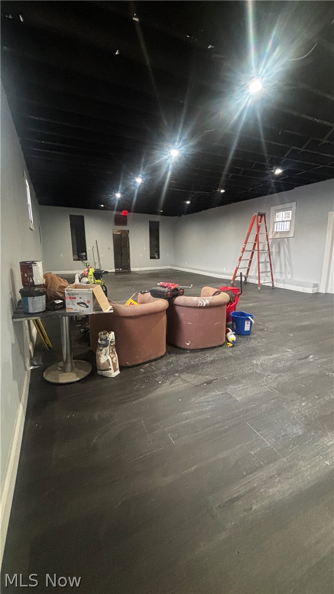 A Poelkings Sub - Commercial Sale