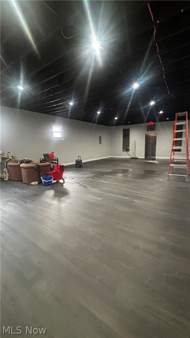 A Poelkings Sub - Commercial Sale