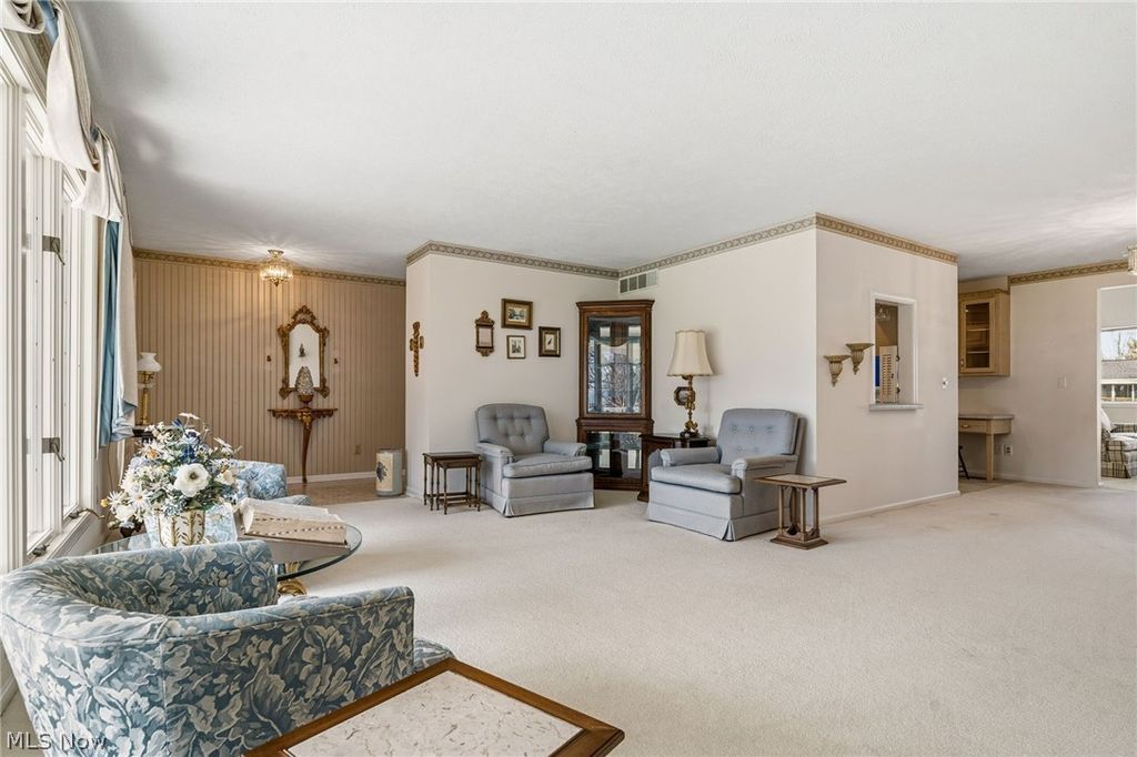 Photo of 1520 Greenbriar Drive, Ashland, OH 44805 (MLS # 5194876)