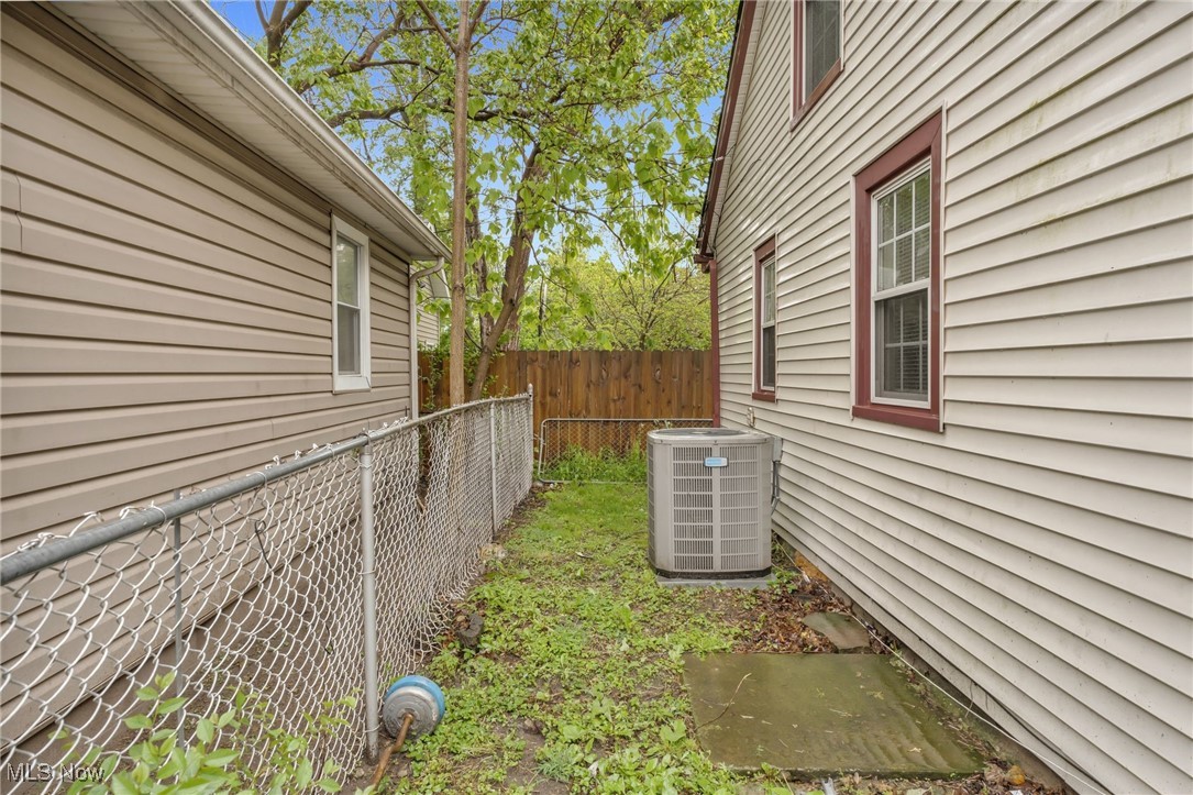 6020 Wakefield Avenue, Cleveland, Ohio image 32