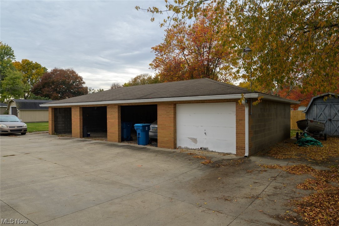 Lone Linden Estates - Residential Income