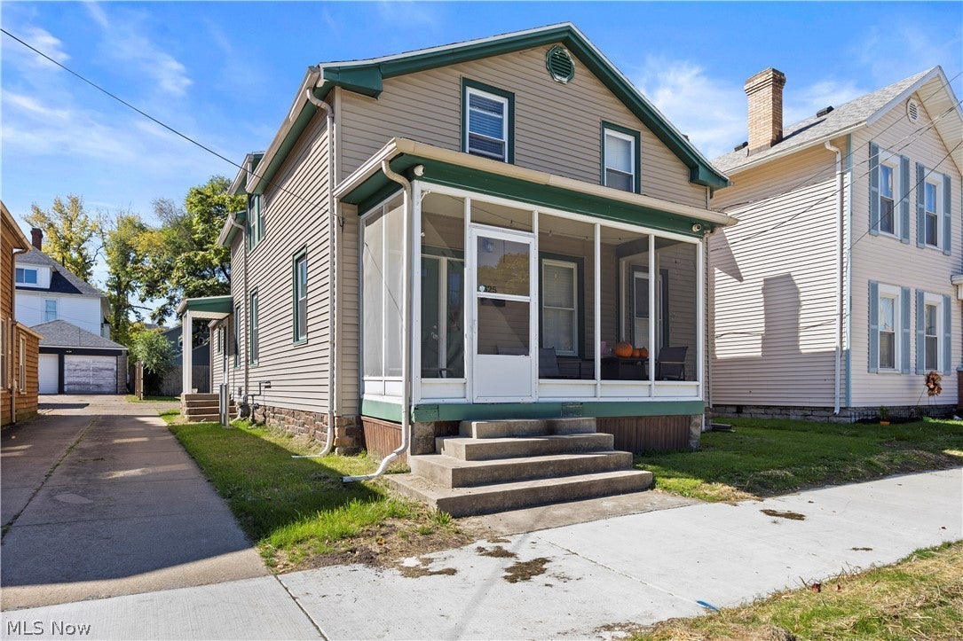 325 Hancock Street