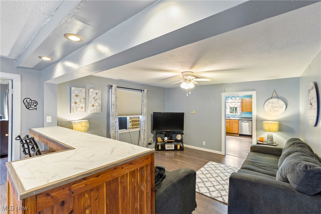 Montgomery Heights - Residential