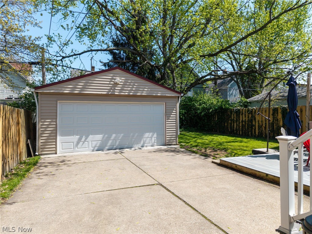 Matthews & Gilberts 03 - Residential