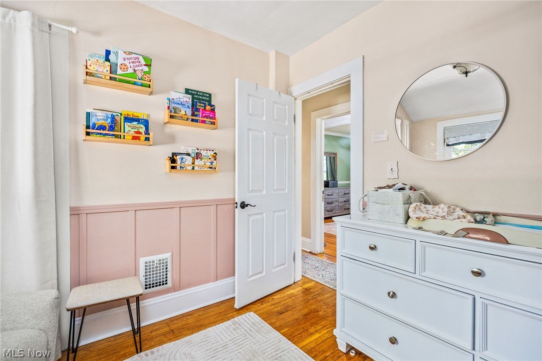 Matthews & Gilberts 03 - Residential