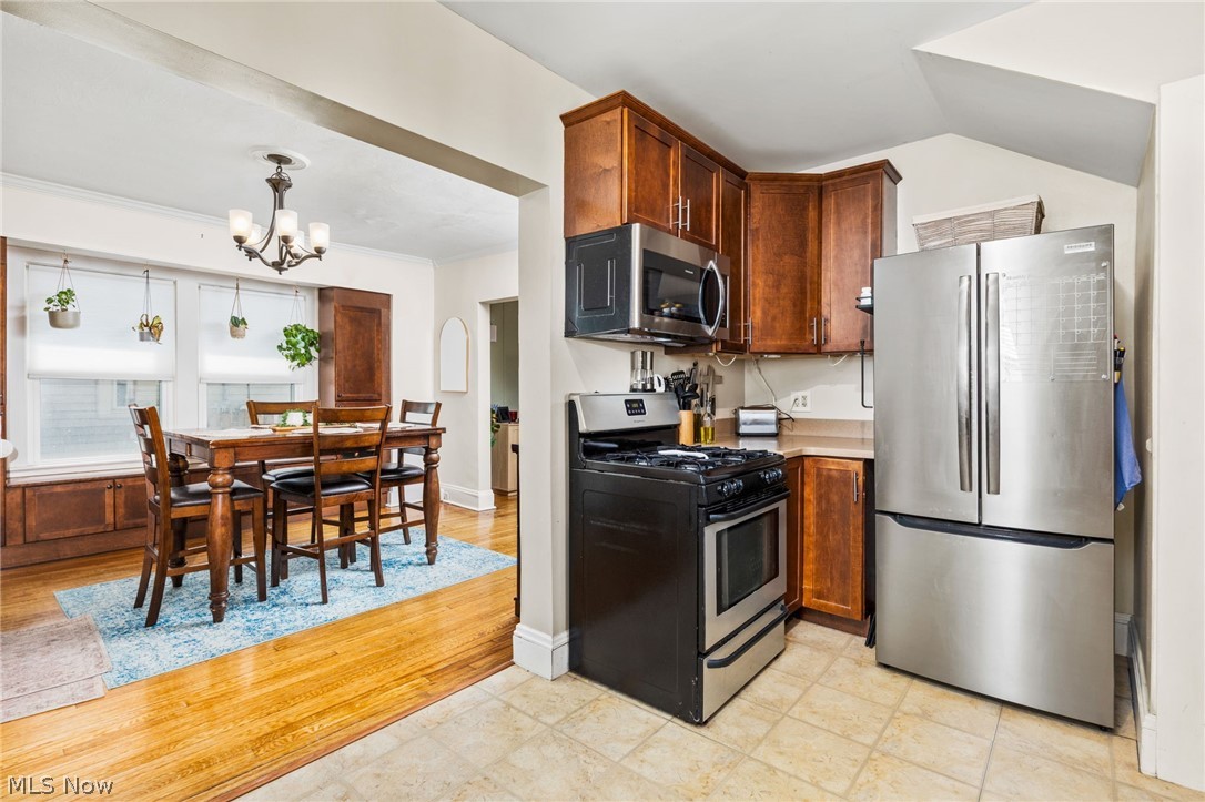 Matthews & Gilberts 03 - Residential