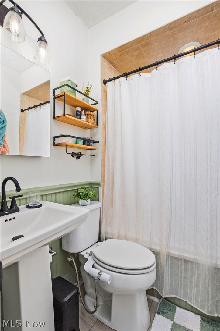 Matthews & Gilberts 03 - Residential