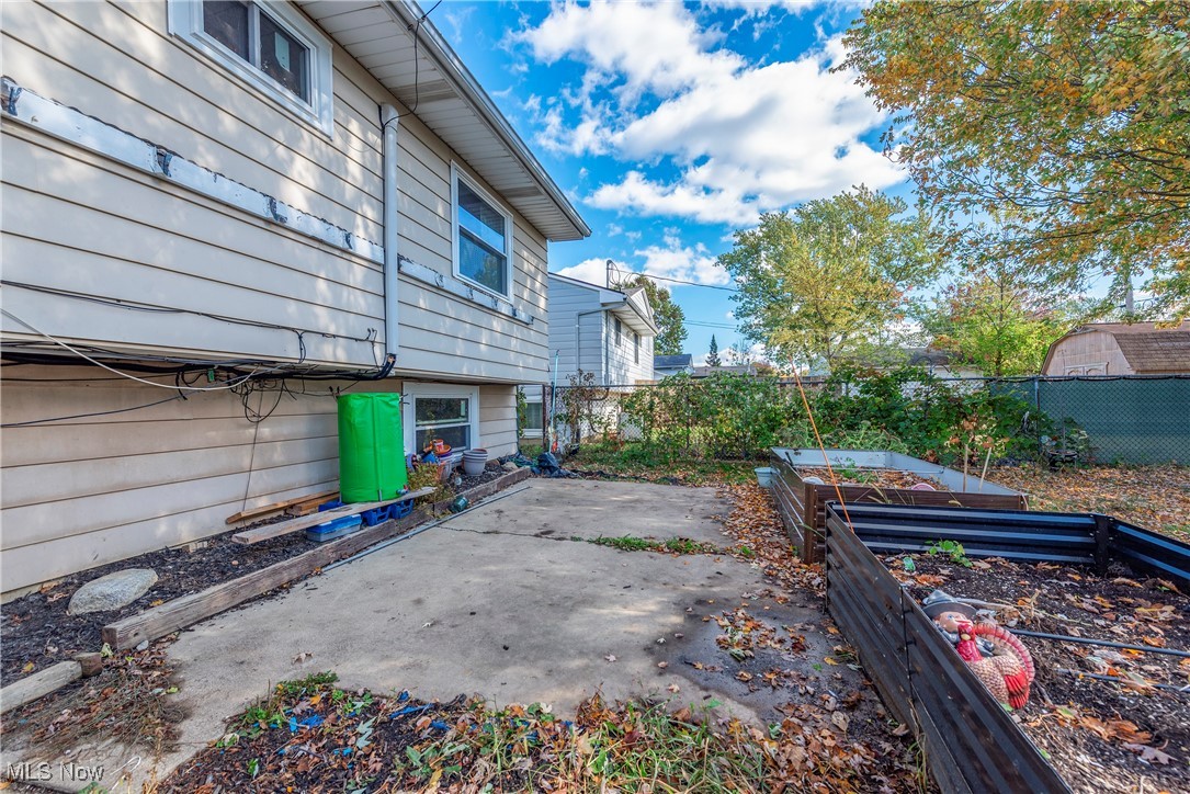 Lorain, Ohio 44053, United States, 3 Bedrooms Bedrooms, ,2 BathroomsBathrooms,Residential,Active,232892