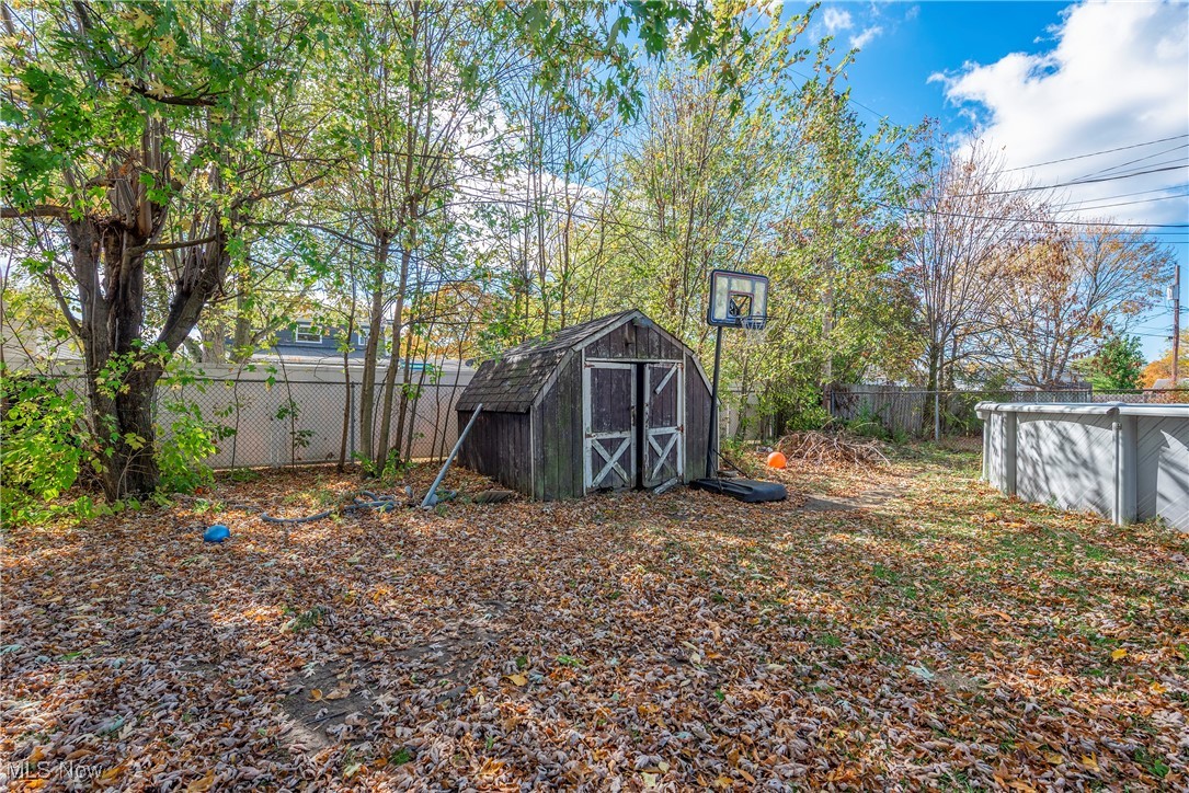 Lorain, Ohio 44053, United States, 3 Bedrooms Bedrooms, ,2 BathroomsBathrooms,Residential,Active,232892