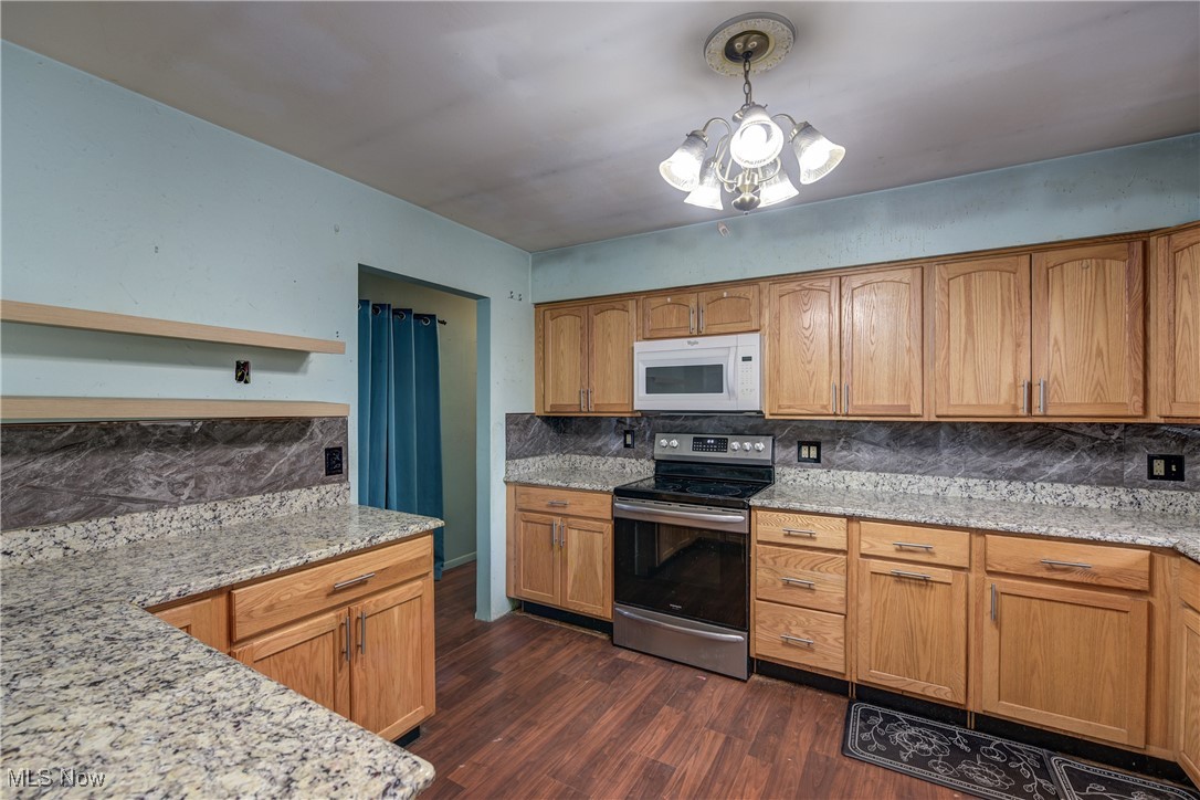 Lorain, Ohio 44053, United States, 3 Bedrooms Bedrooms, ,2 BathroomsBathrooms,Residential,Active,232892