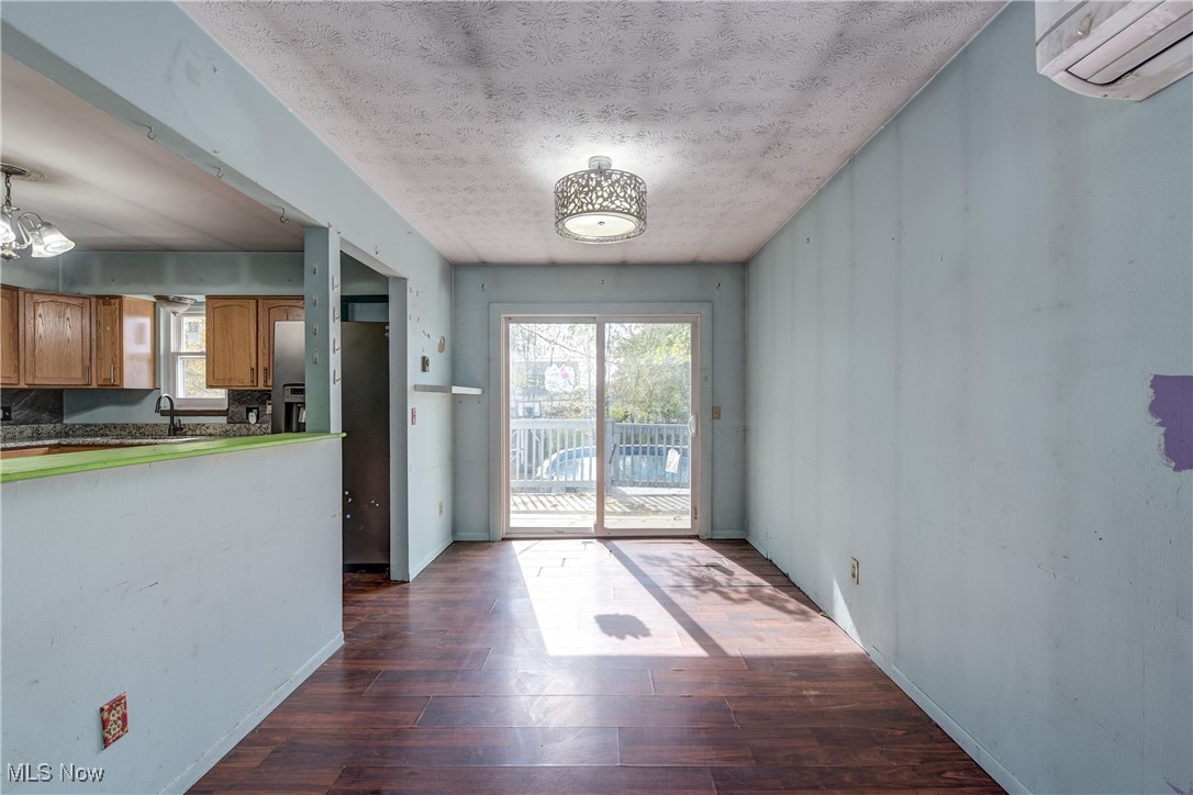 Lorain, Ohio 44053, United States, 3 Bedrooms Bedrooms, ,2 BathroomsBathrooms,Residential,Active,232892