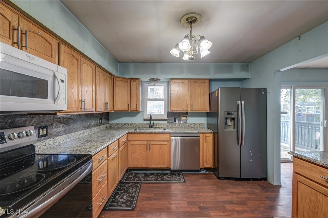 Lorain, Ohio 44053, United States, 3 Bedrooms Bedrooms, ,2 BathroomsBathrooms,Residential,Active,232892