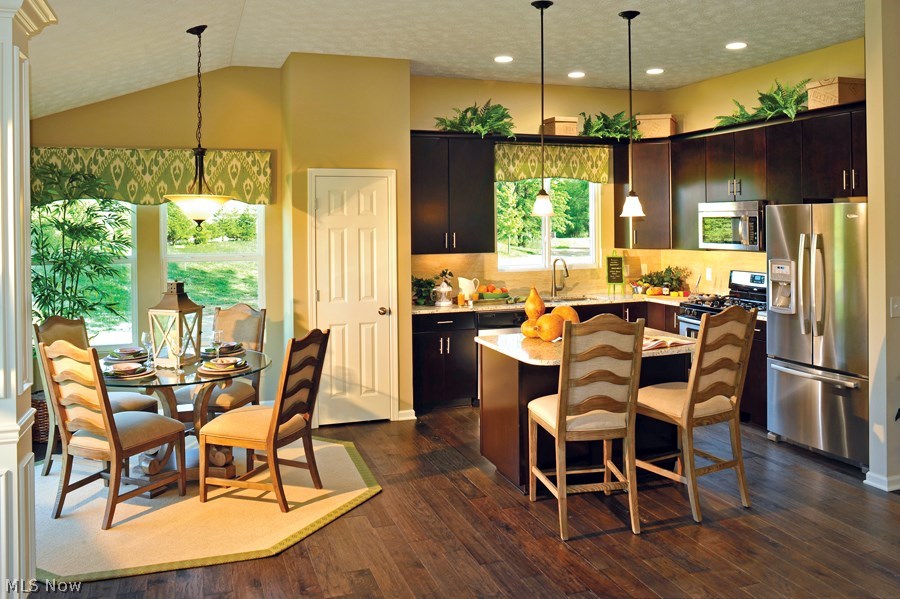 Trailhead/Rocky Riv Reservatio - Residential