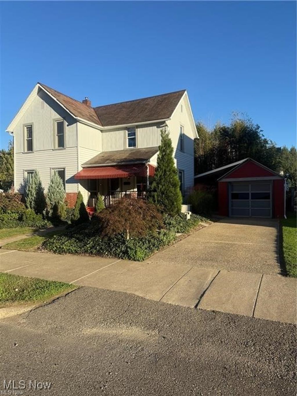 Photo of 450 E 5th Street, Dover, OH 44622 (MLS # 5178352)