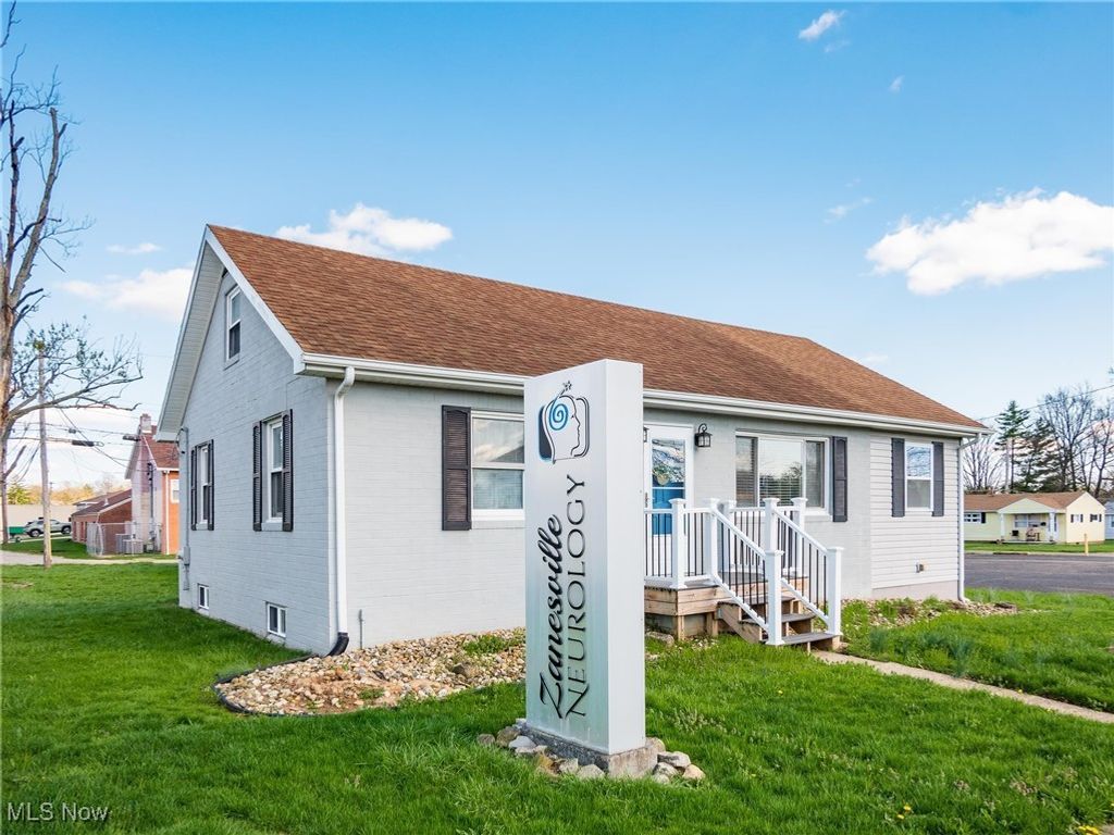 Photo of 2615 Bell, Zanesville, OH 43701 (MLS # 5164075)