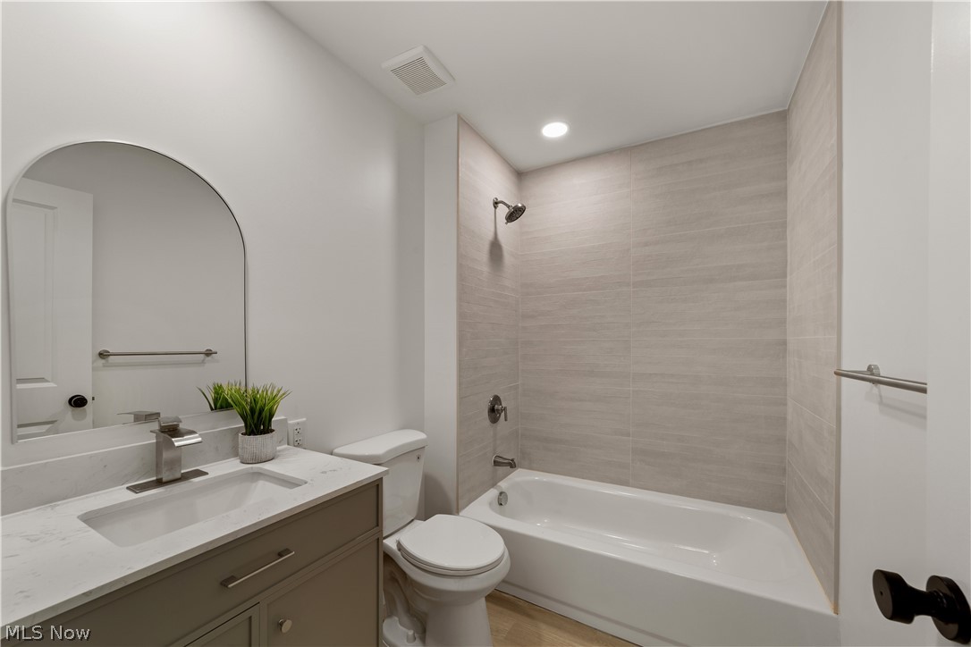 Mayfield On Belvoir Blvd - Residential