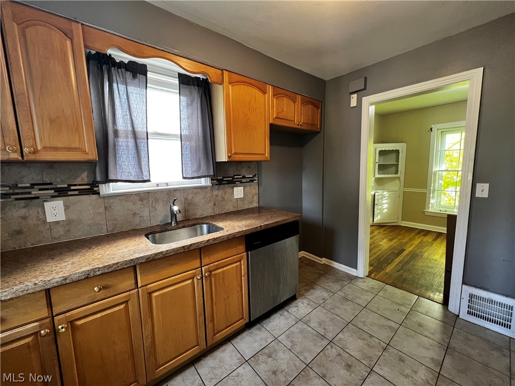 Bedford Heights Realty Cos Bedfor - Residential