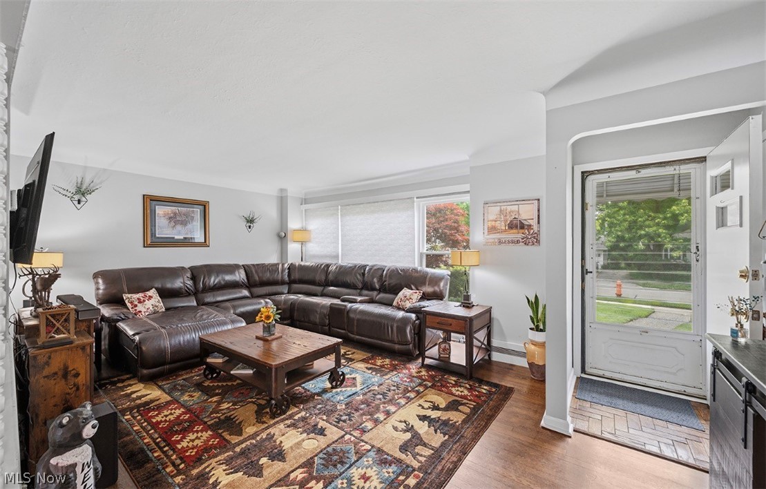Sunshine Realty Inc 01 - Residential