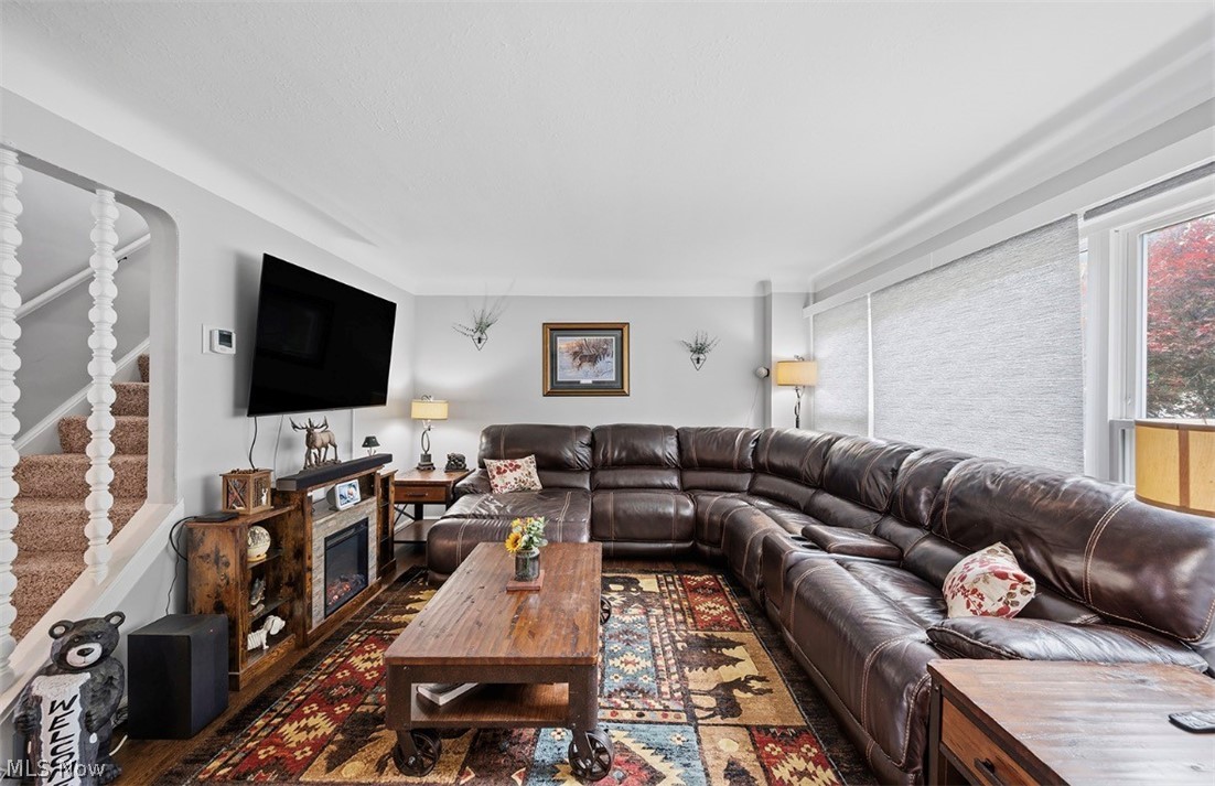Sunshine Realty Inc 01 - Residential