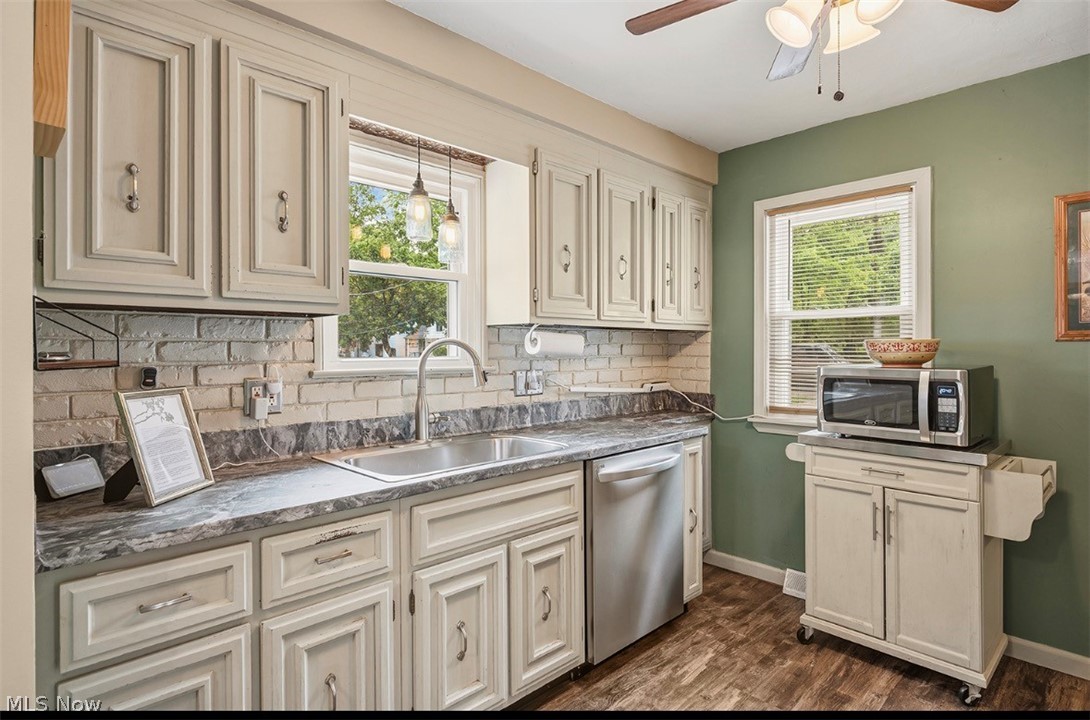Sunshine Realty Inc 01 - Residential