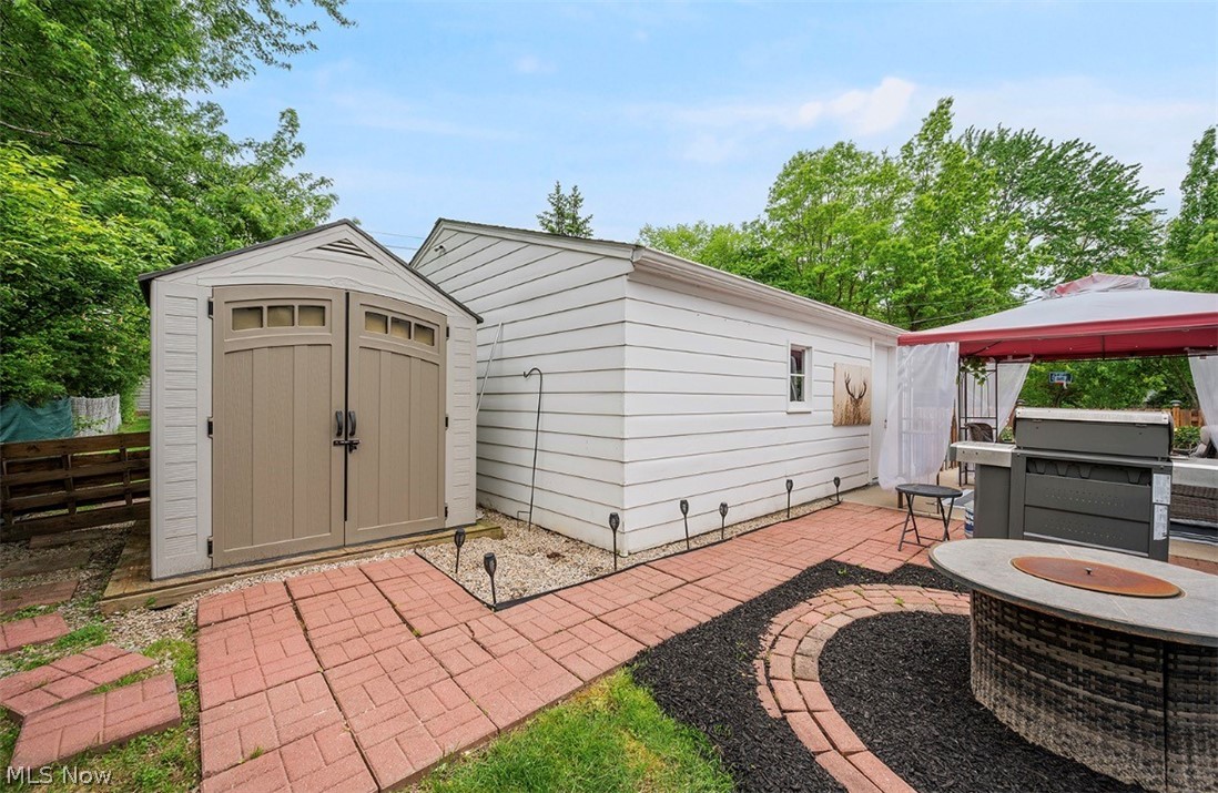 Sunshine Realty Inc 01 - Residential