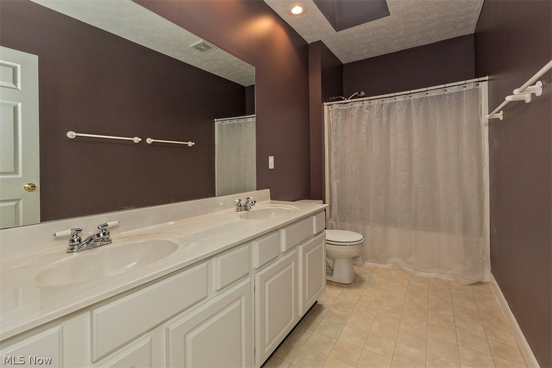 Arthur Mdws - Residential