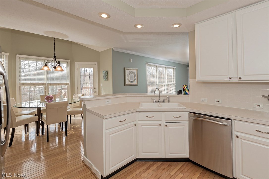 Arthur Mdws - Residential