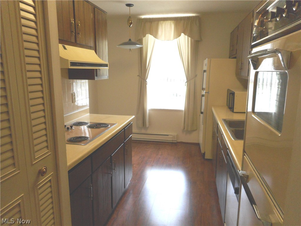 Silver Lake Towers Condo - Residential