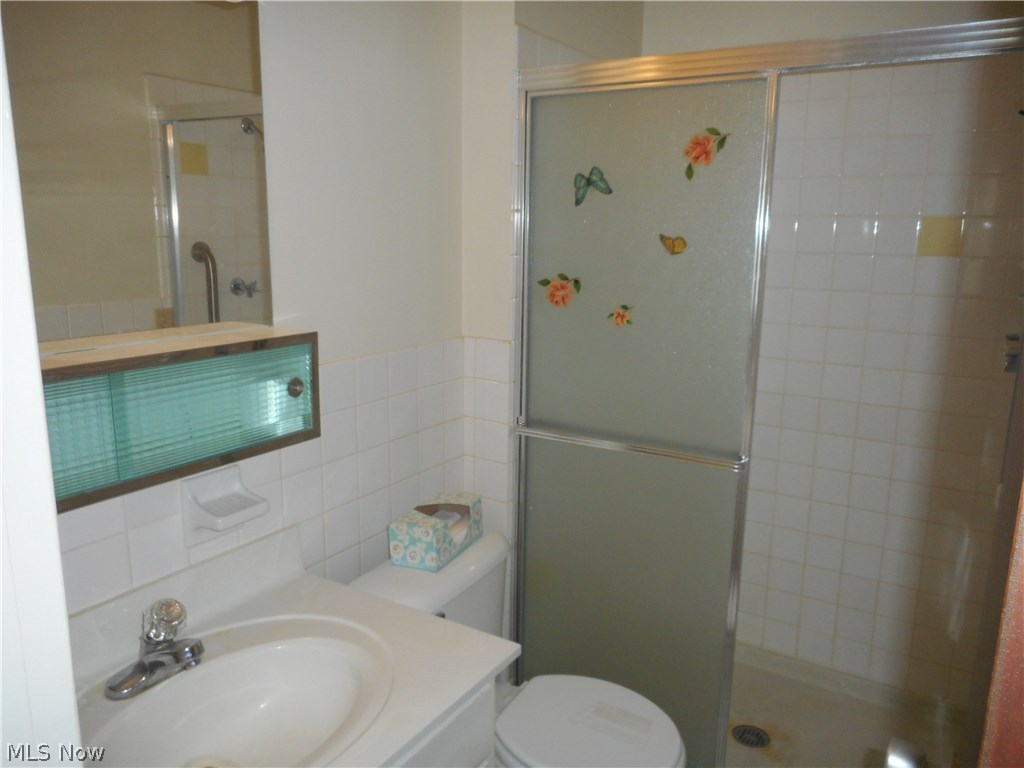 Silver Lake Towers Condo - Residential