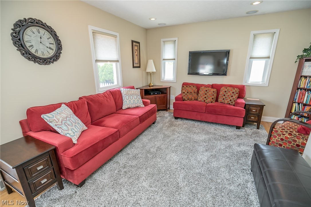 Briar-Cliff 06 - Residential