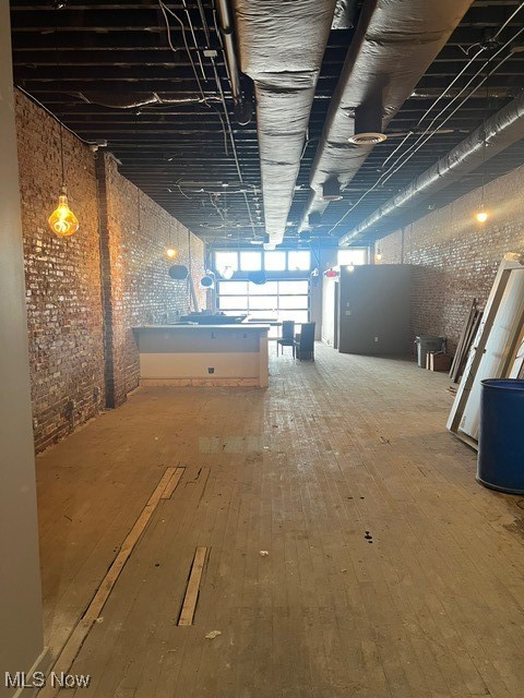 Chamberlain - Commercial Sale