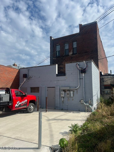 Chamberlain - Commercial Sale