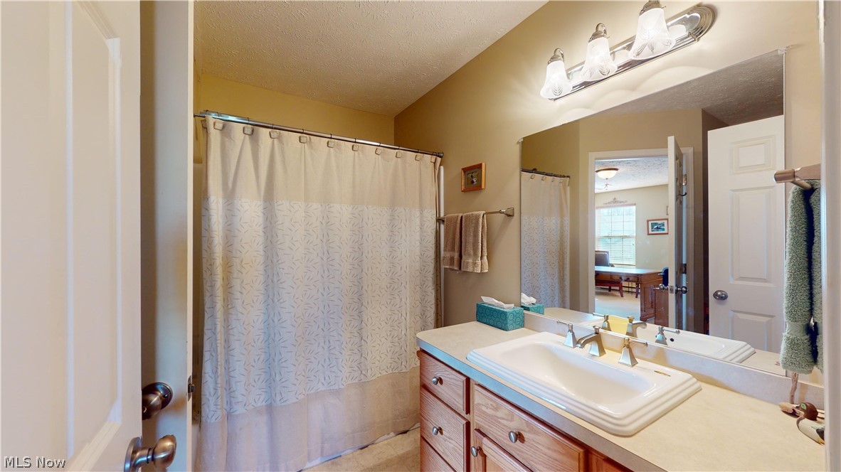 Creekside/Pleasant Lakes Condo - Residential