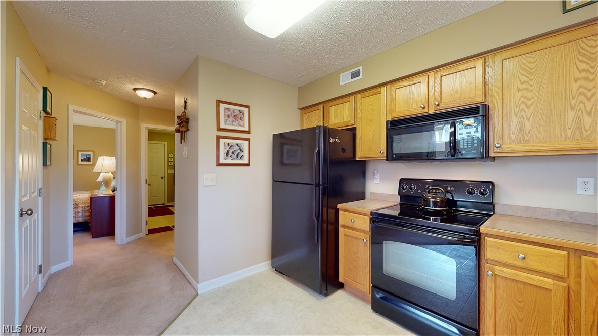 Creekside/Pleasant Lakes Condo - Residential
