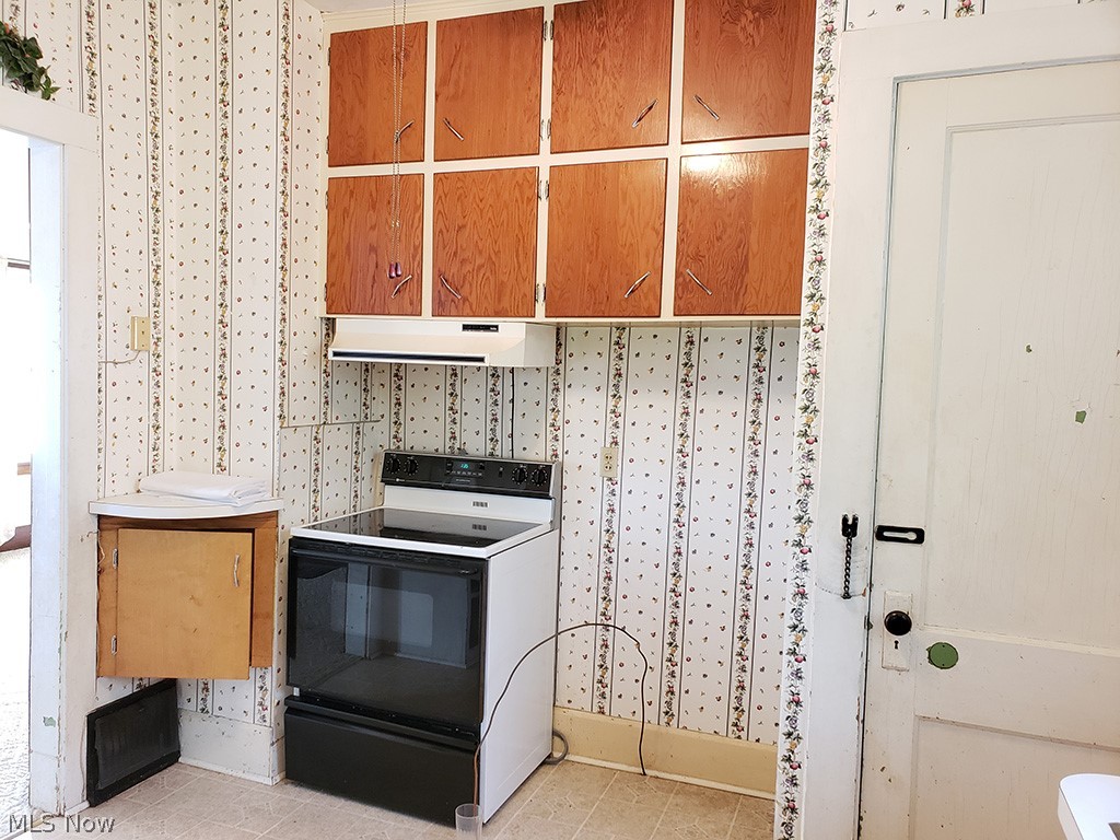 Creston Incorporation - Residential