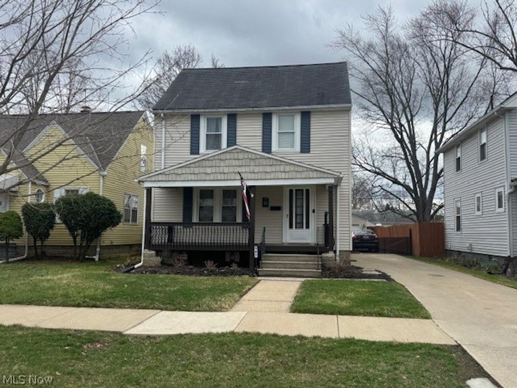 Photo of 147 Hamilton Street, Elyria, OH 44035 (MLS # 5192988)