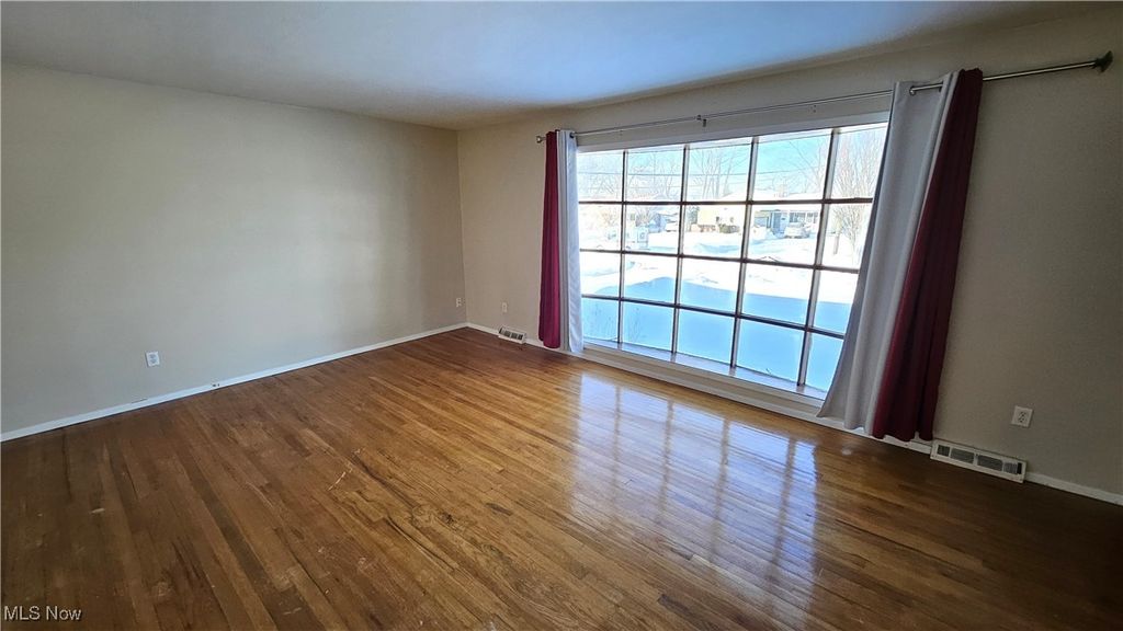 Photo of 5949 White Pine Drive, Bedford Heights, OH 44146 (MLS # 5181687)