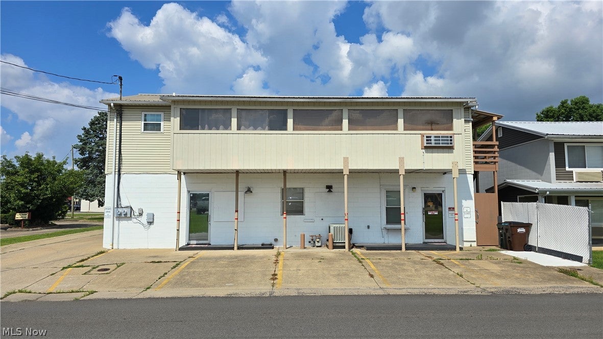 Photo 1 of 45 — 209 Lee Street, Belpre, OH 45714