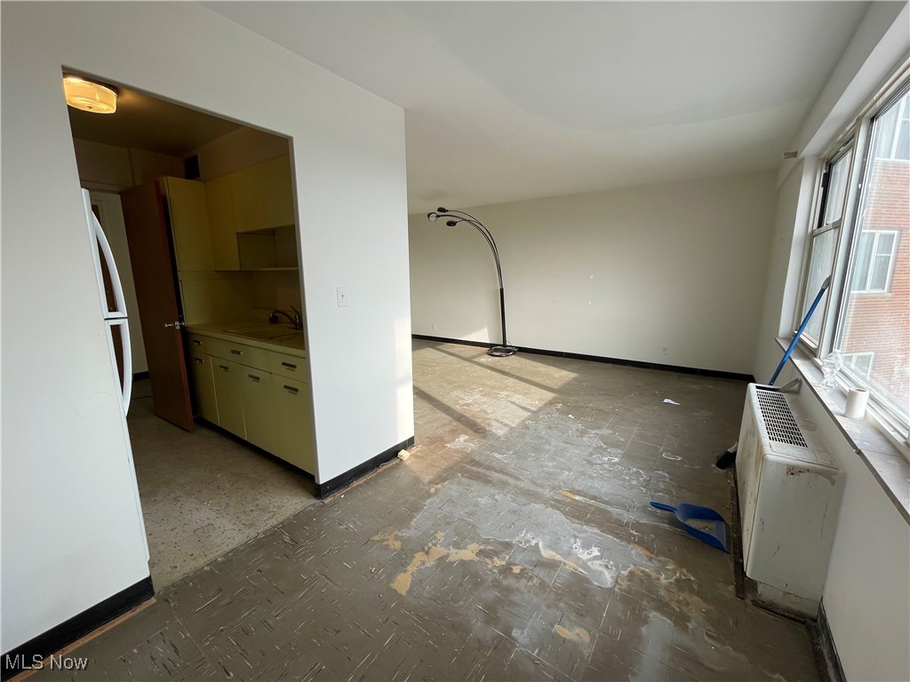 Lake House Condo - Residential